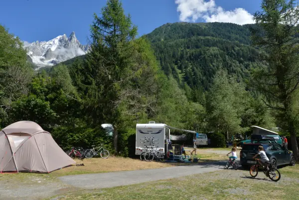 camping mer de glace 3