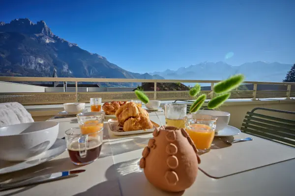 terrasse - petit déjeuner gourmand