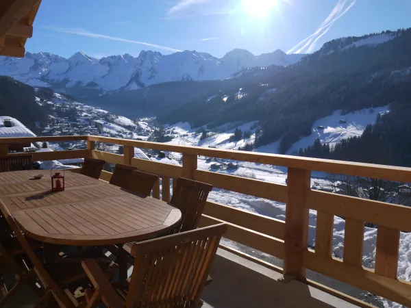 Balcon avec salon de jardin/Balcony with garden furniture-Chalet Panorama-le Grand-Bornand
