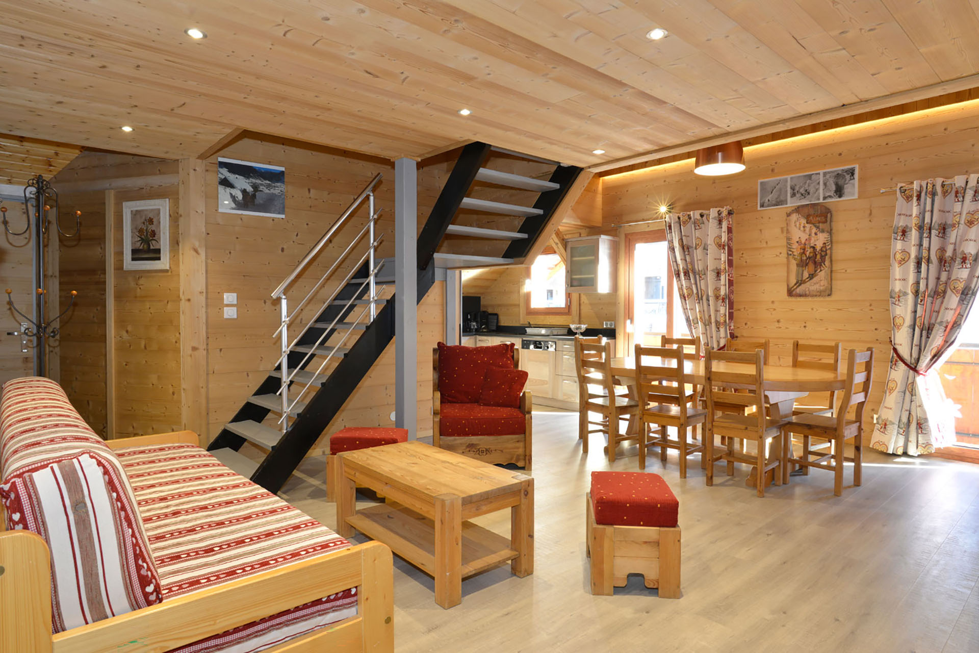 Salon - Epicéa n°4_Châtel