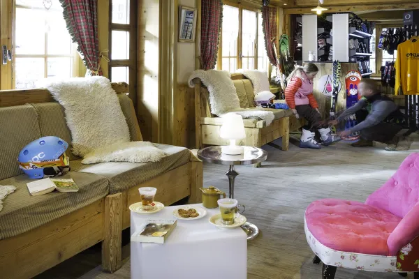 Le A ski shop Morzine