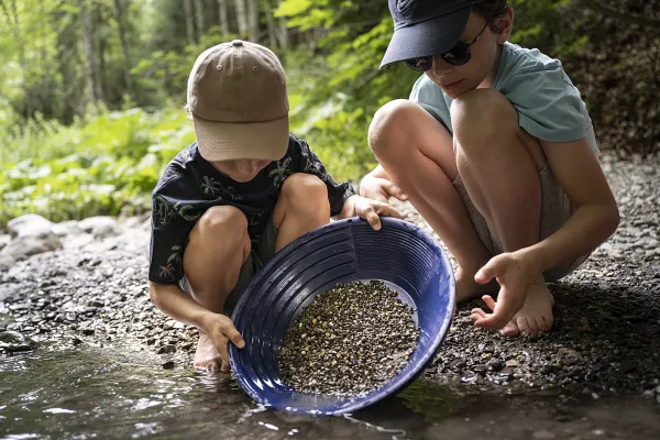 Activité montagne enfant 8-13 ans : Les chercheurs d'or