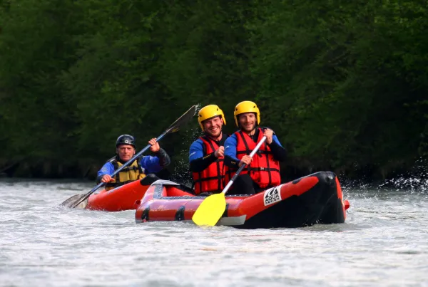 Activités d'eaux vives en famille avec Ecolorado Rafting
