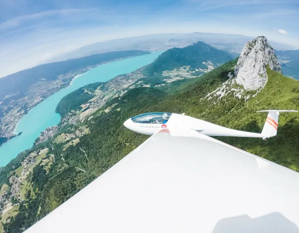 planeur Sources lac Annecy montagnes
