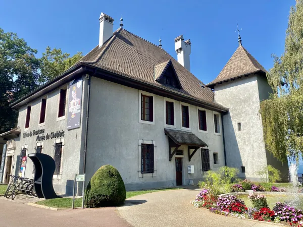 Vue extérieur du château de Sonnaz