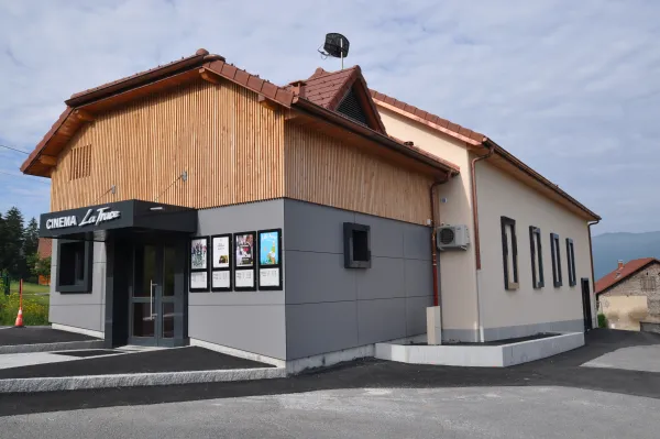 accès-entrée-bâtiment
