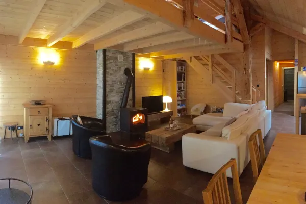 Appartement dans chalet individuel - 135 m² - 3 chambres - Vidal Christine