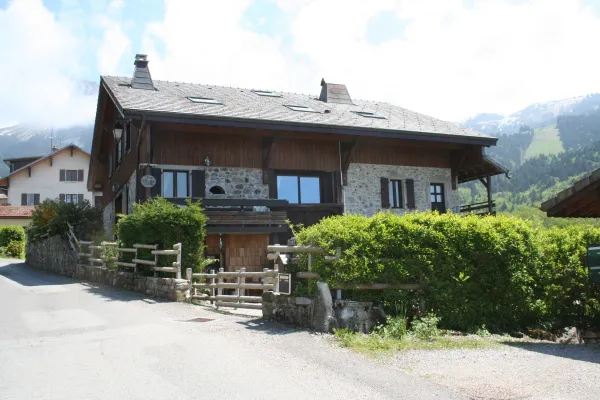 Appartement dans maison - 200m² - 5 chambres - Descours Michel