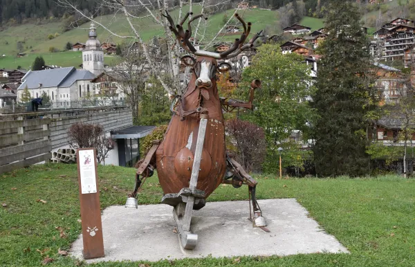 Art vache : sculpture "La Vache Caribou"