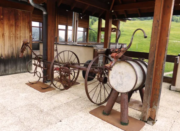 Art vache : sculpture "La vache ferrailleuse"