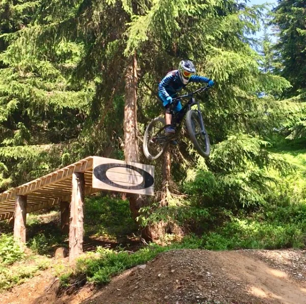 Cours de pilotage / découverte VTT de descente DH