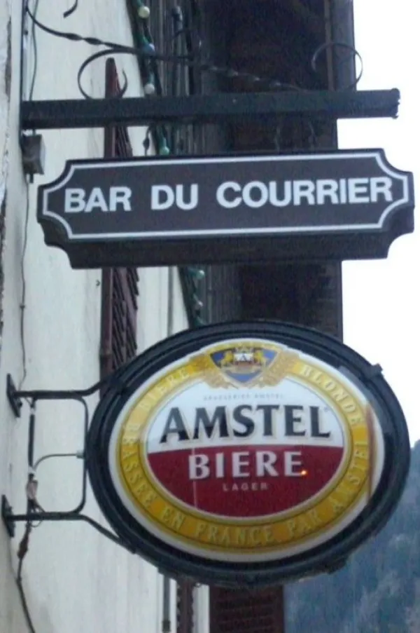 Bar, Tabac, Presse Le Courrier