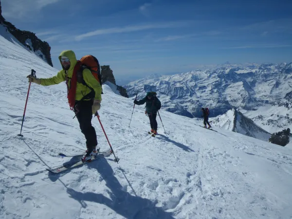 Découverte du ski de randonnée en famille ou entre amis