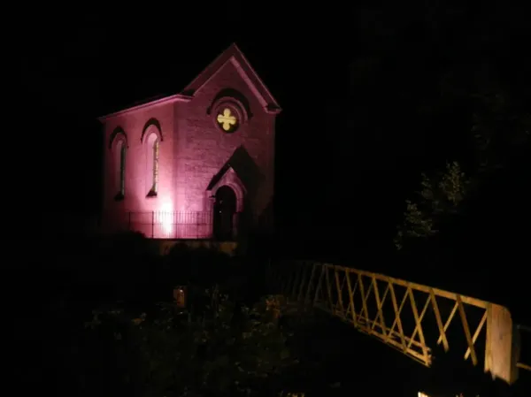 Éclairage nocturne de la Chapelle du Bienheureux Jean d'Espagne au Reposoir - Les journées européennes du patrimoine
