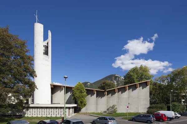 Eglise Sainte-Bernadette