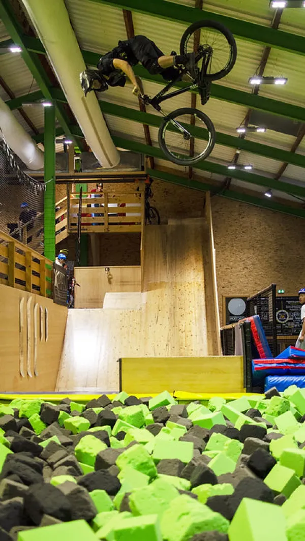 ZONE BIG AIR
