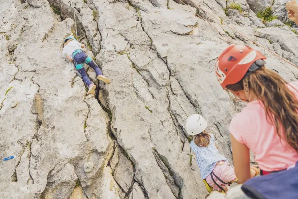 Séance d'escalade au Grand-Bornand pour les 5-7 ans