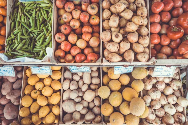 Marché de Cranves-Sales