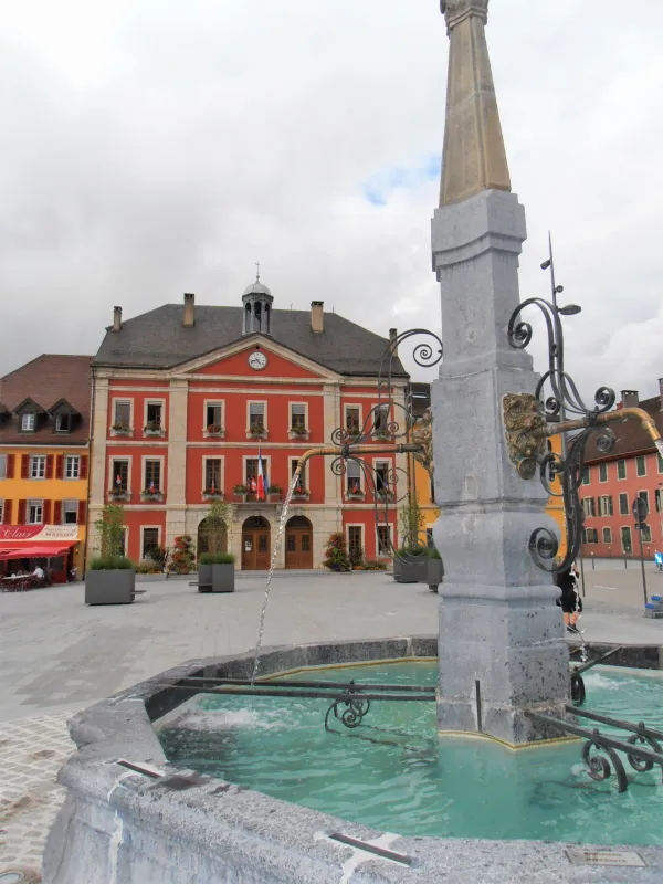 Fontaine place de l'hôtel de ville