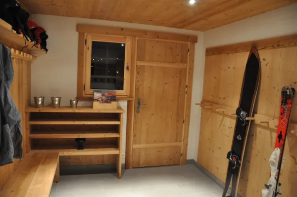ski room