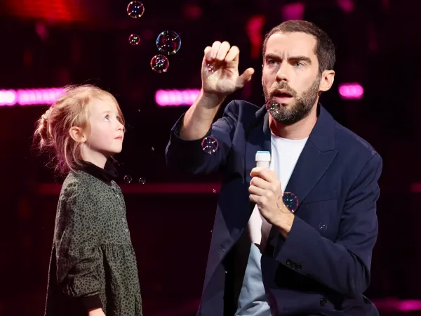 Clément Blouin 'Magicien c'est pas un métier" - Humour et magie
