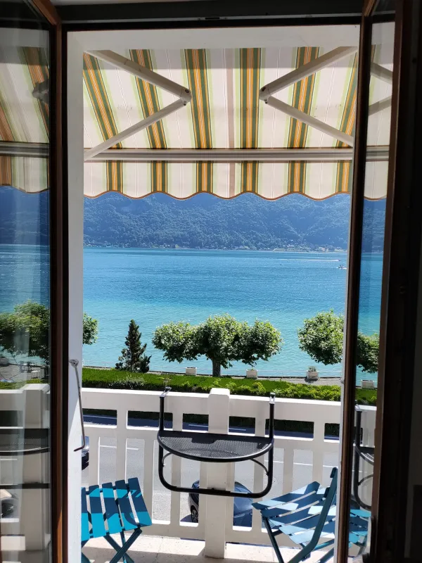 Balcon avec vue lac