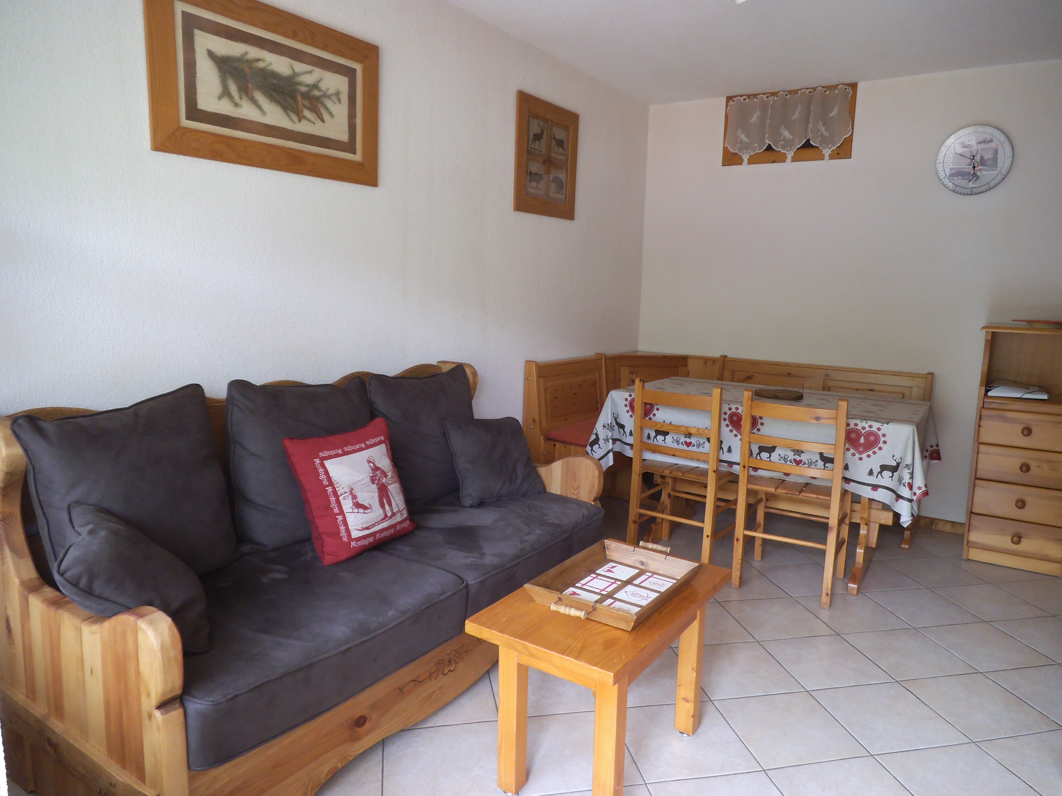 Séjour avec canapé/Living room with a sofa-Cornillon C n°3-Le Grand-Bornand