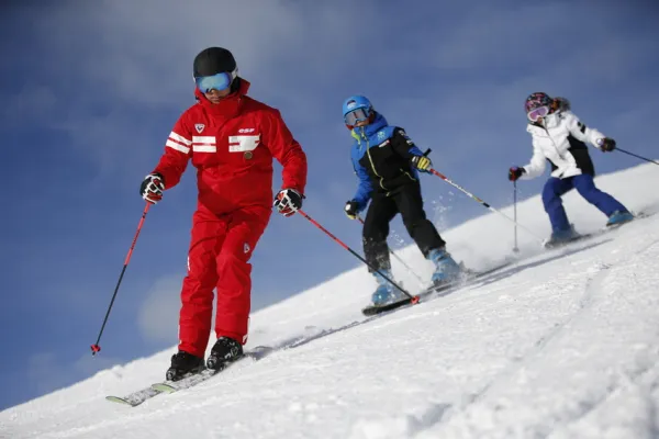 Cours collectifs de ski alpin (3-16 ans)