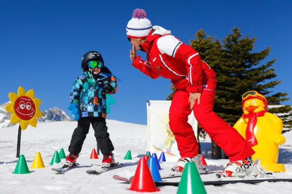 Cours de ski - Repas et/ou Garderie : "Les Môm'en Ski" Chinaillon