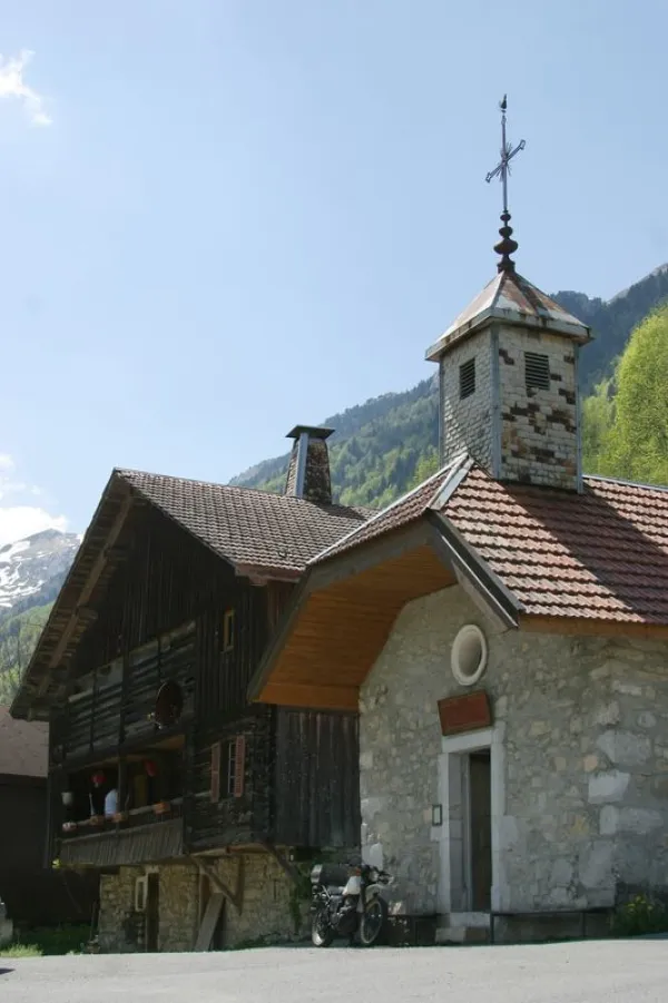 La chapelle de la Rivière