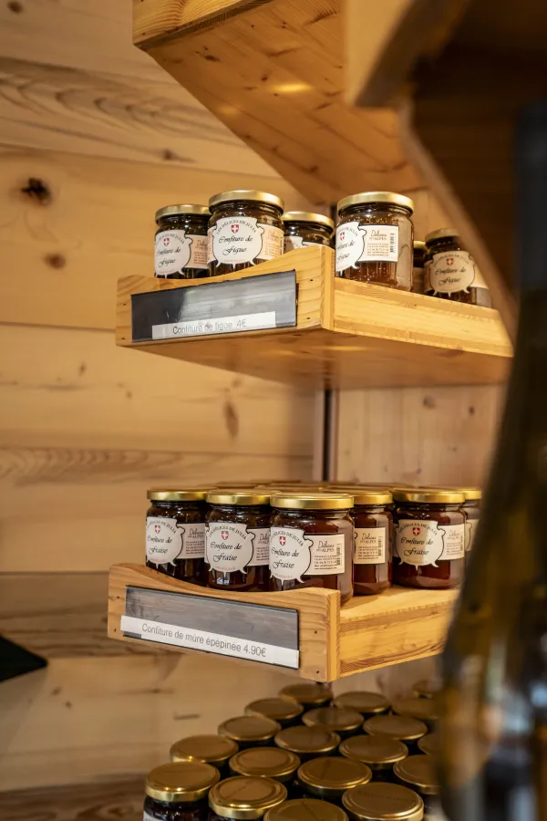 Diverses confitures artisanales de Savoie