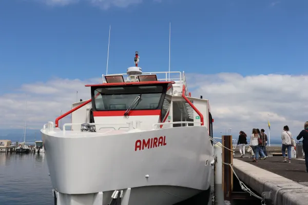 Croisière commentée de Thonon en bateau hybride l'Amiral
