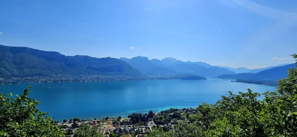 Croix de Chuguet-Grande Jeanne depuis Létraz