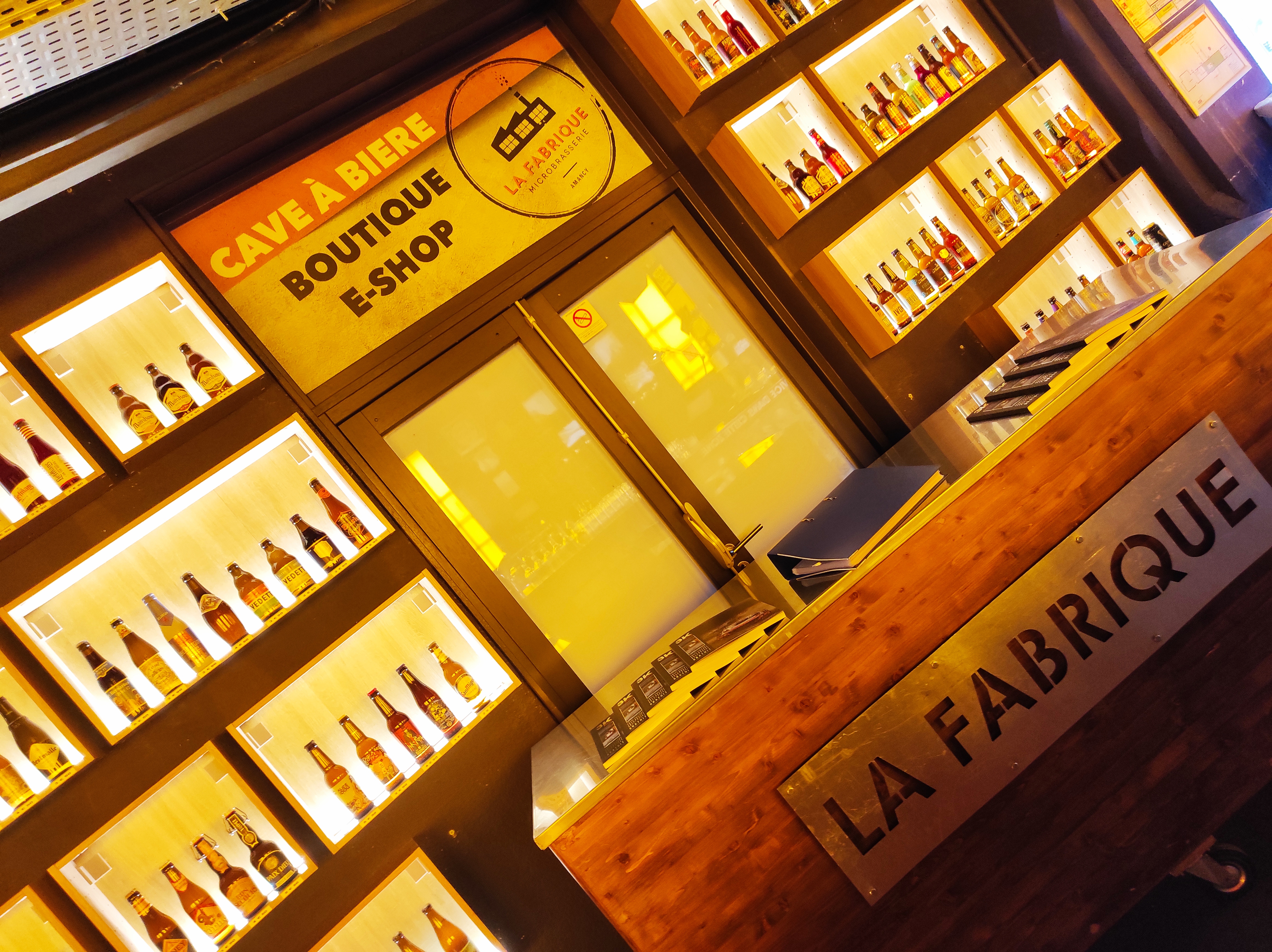 Cave à bières Microbrasserie La Fabrique