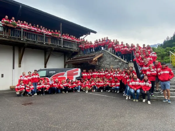 Ecole du Ski Français Ski et Snowboard - Bureau Village