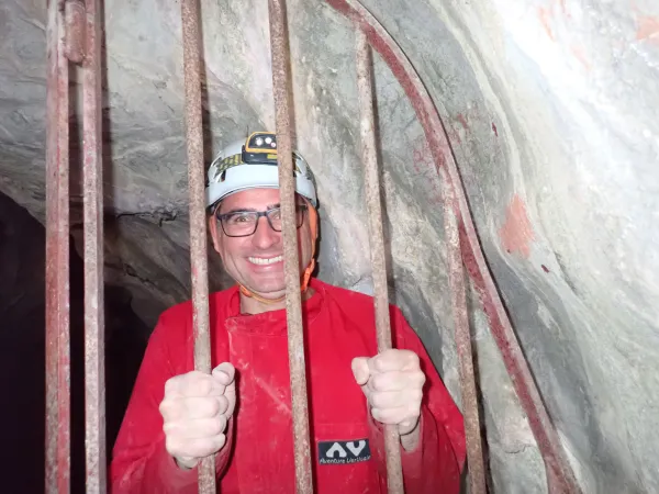 Escape Cave avec Hervé Pujol  - Activité groupes