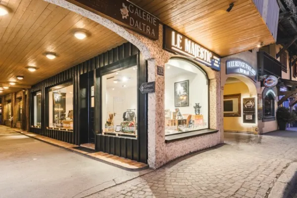 Le Majestic Tattoo Club