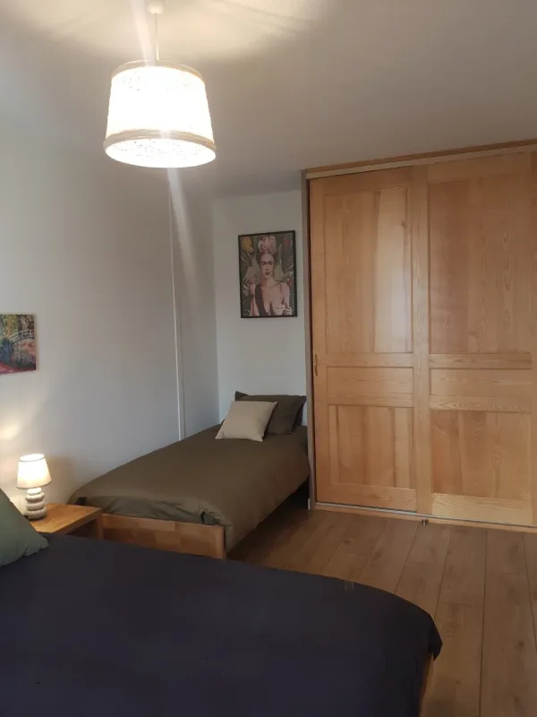 Chambre 2 lit simple