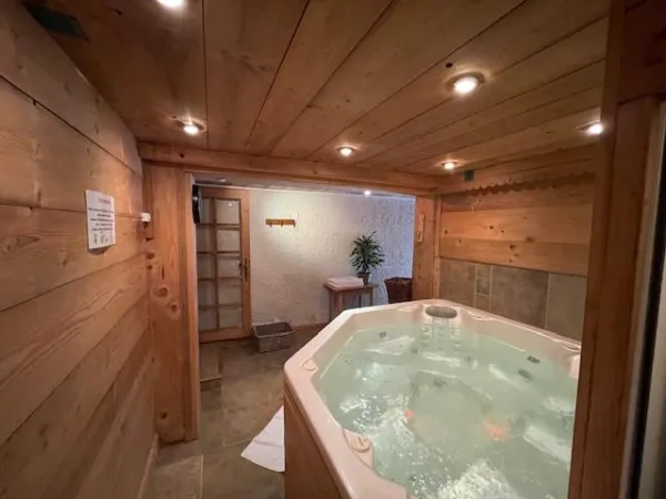 Hôtel Les Chalets de la Serraz
