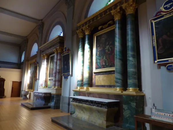L'église Saint Jean Baptiste, théâtre du sacré