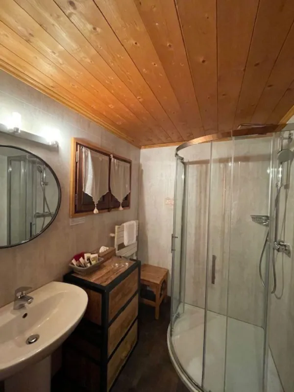 Hôtel Les Chalets de la Serraz