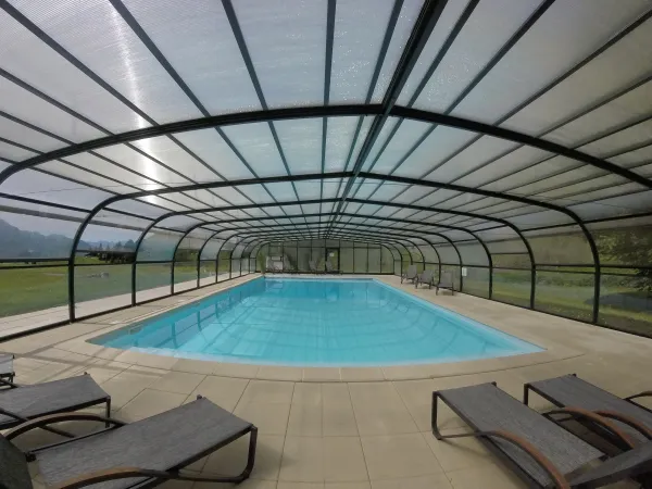 Piscine couverte et chauffée