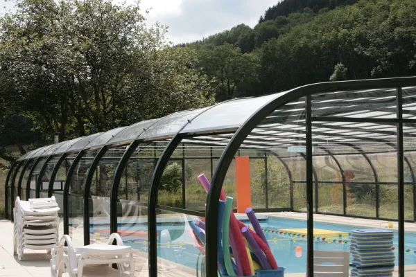 Piscine couverte et chauffée de la résidence