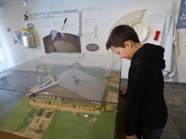 Groupes enfant - Visite libre de la Maison du Fromage Abondance_Abondance