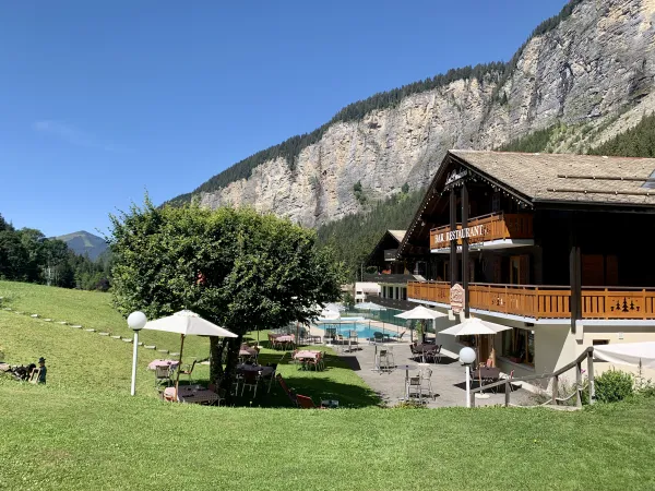 Hameau des Prodains hôtel et appartement