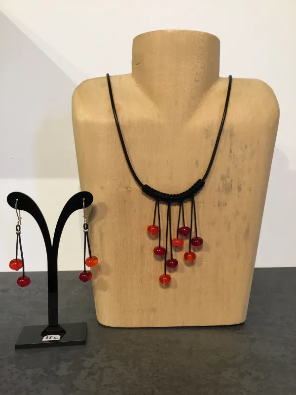 collier et boucles