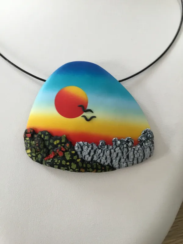 collier en argile polymère