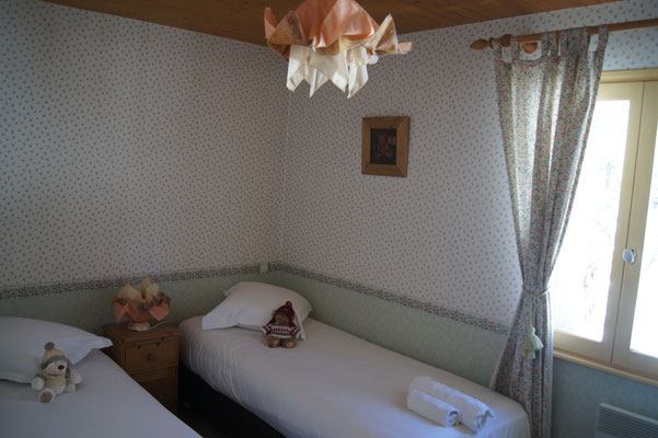 Chambre/bedroom-Merisier-Le Grand-Bornand
