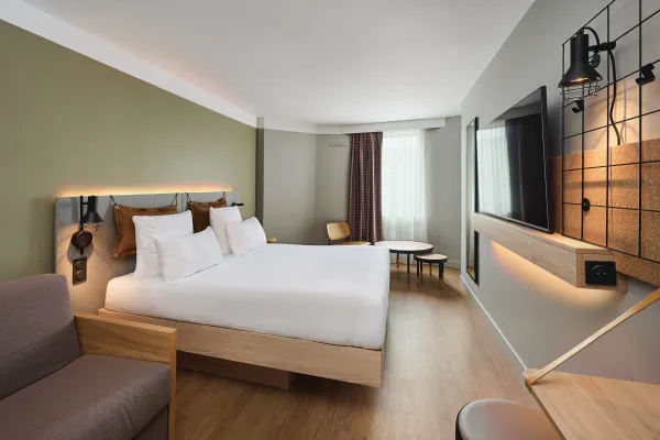 Moxy Annecy 