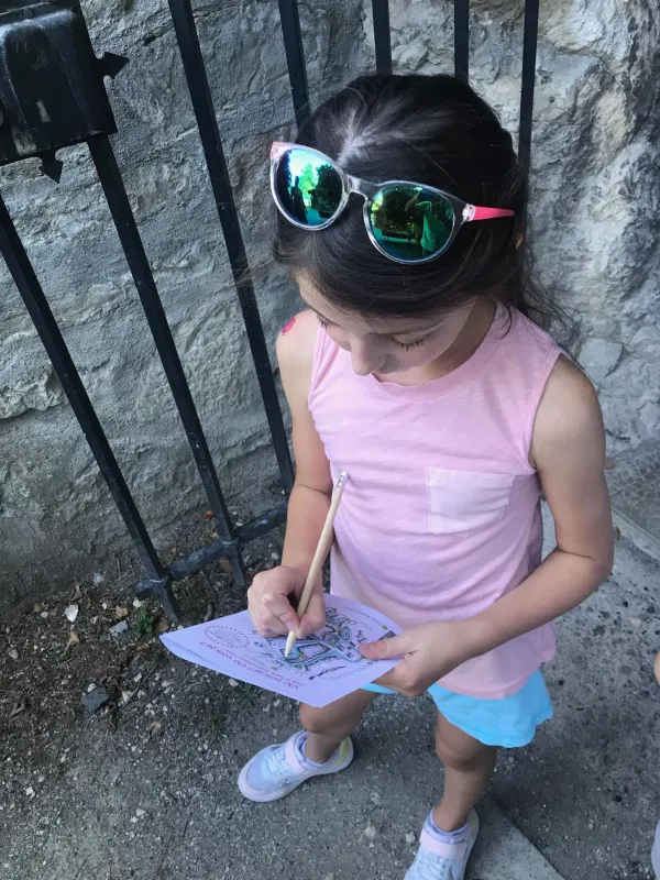 Jeu "La Roche à la loupe"
